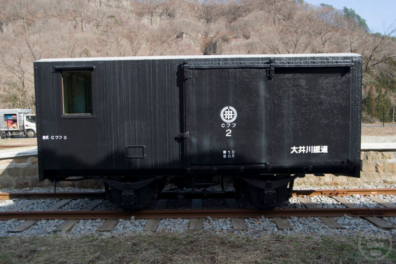 太子駅で展示されている大井川鉄道のCワフ0形貨車「Cワフ2」