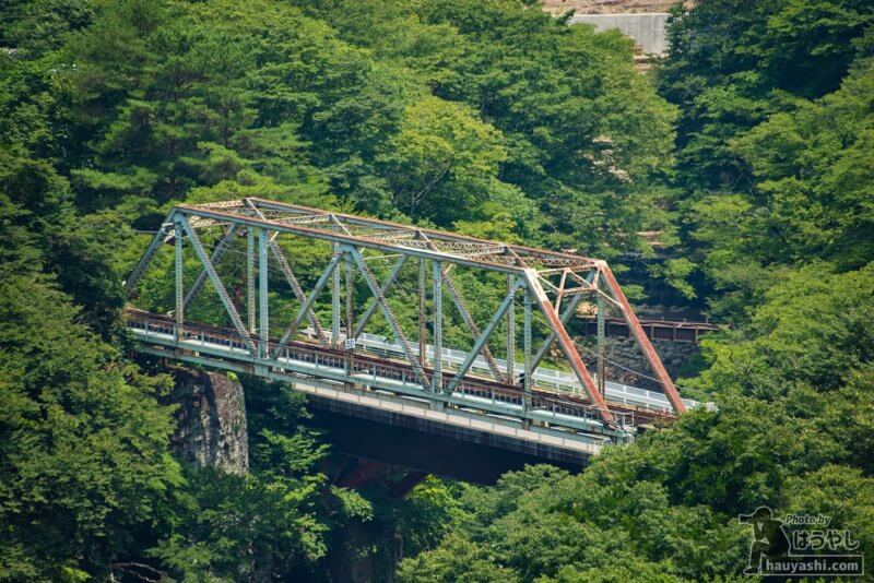 JR吾妻線の廃線区間に残る第二吾妻川橋梁